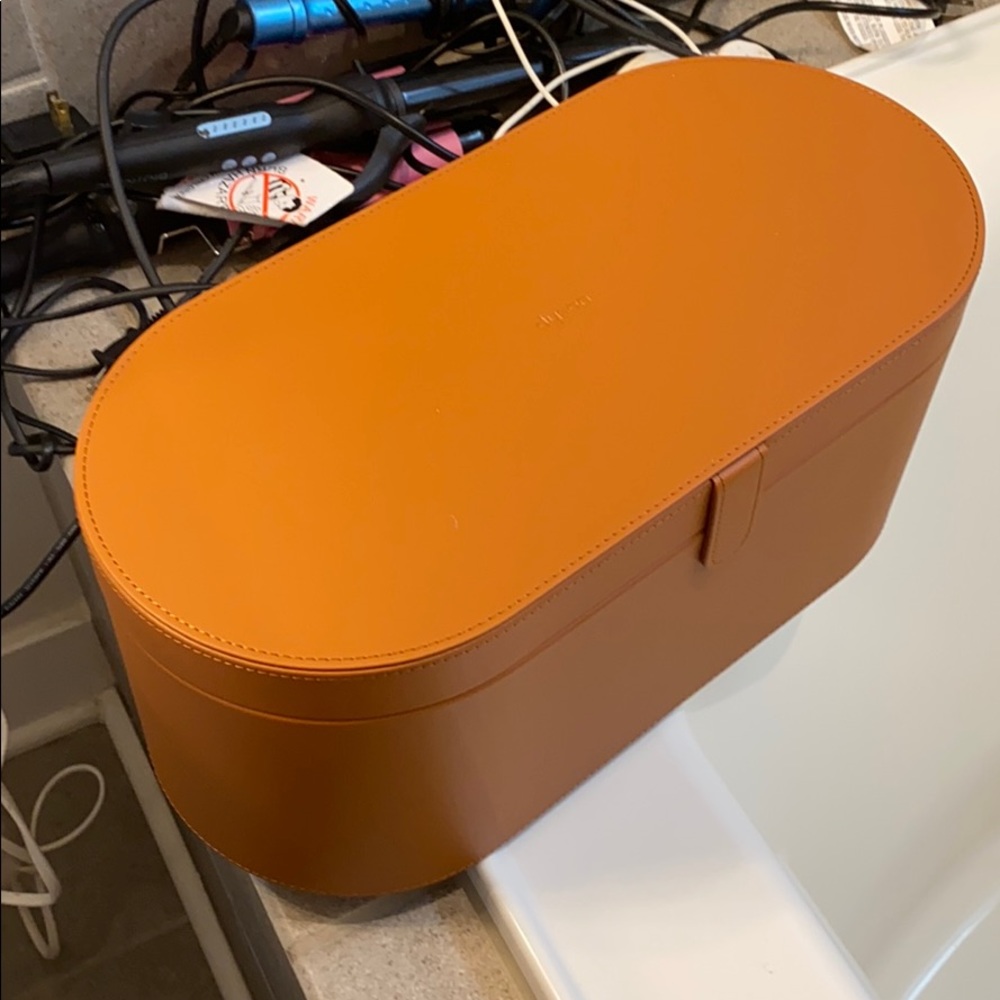 Dyson Airwrap Leather Box